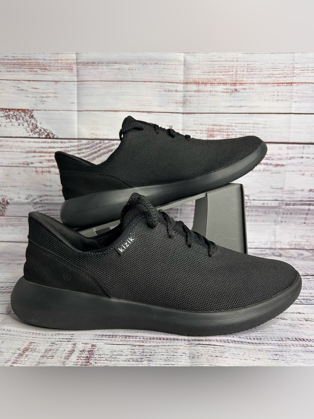 Kizik Madrid Eco Knit Unisex Size Mens 10.5 Black Athletic Sneakers Shoes